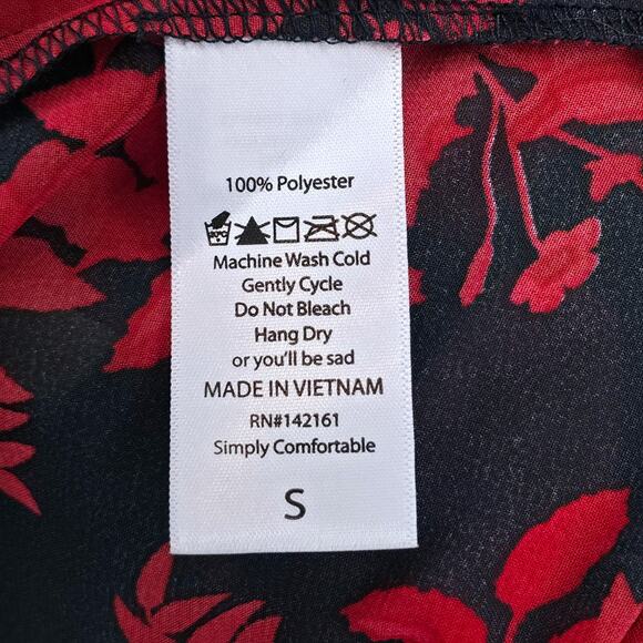 LuLaRoe Shirley Kimono Small Roses Red Black Floral Chiffon Long Duster Coverup - Picture 4 of 9